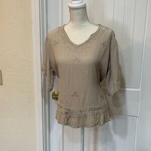 Bohemian Style embroidered women’s top taupe adjustable size S-L​